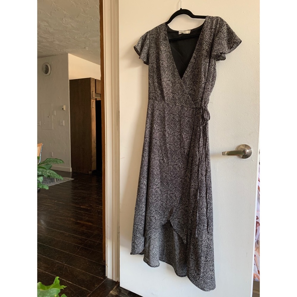 Vici wrap dress (NEW)